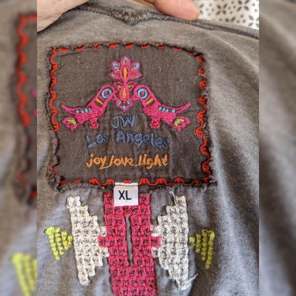 JW Love Laugh Light  Johnny Was Plus Top - Picture 2 of 6